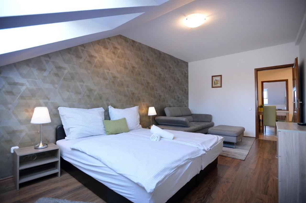 Corner Apartman Eger Kültér fotó