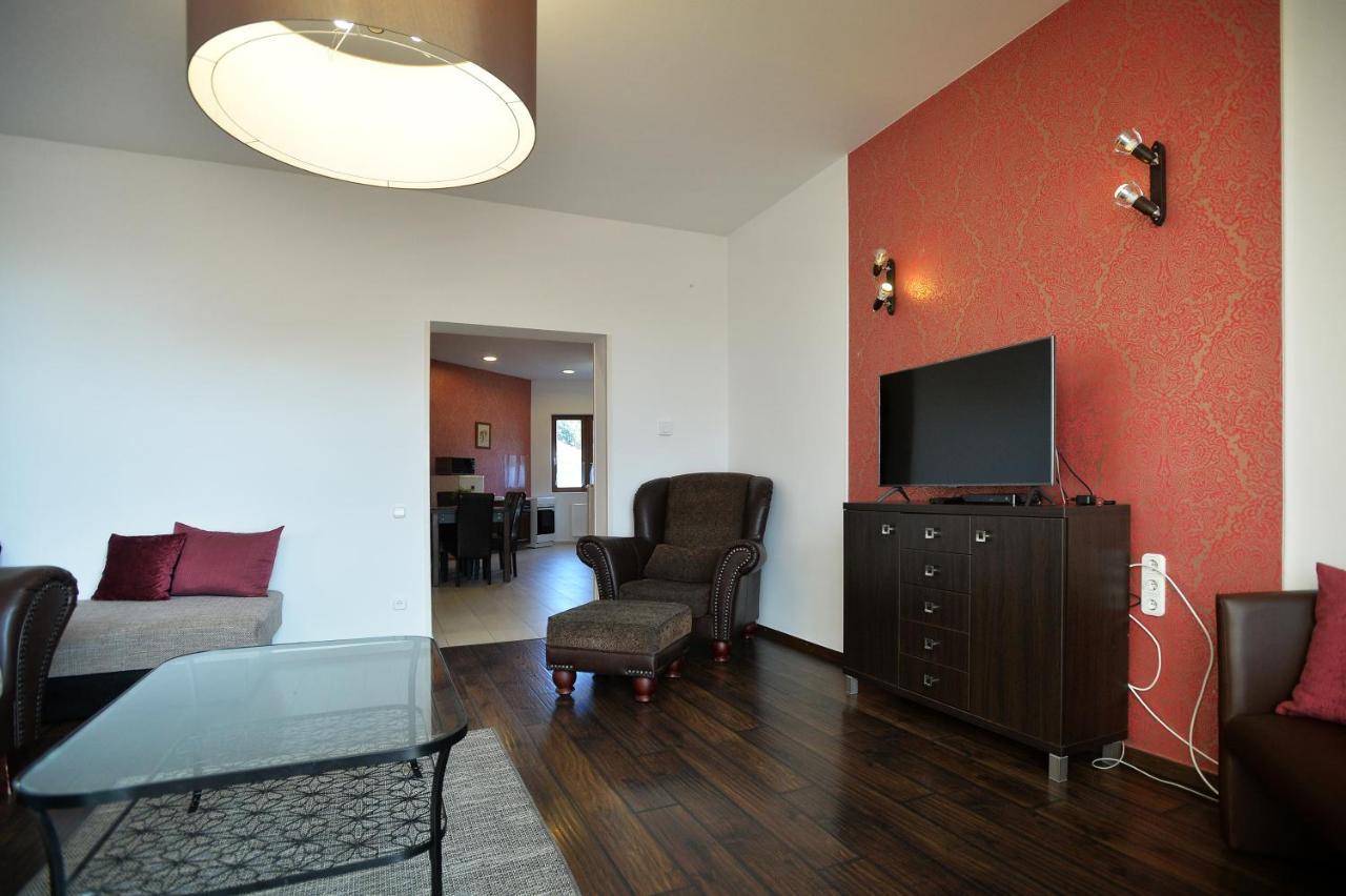Corner Apartman Eger Kültér fotó