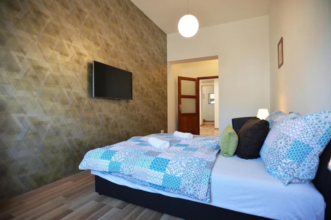 Corner Apartman Eger Kültér fotó