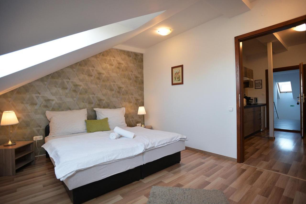Corner Apartman Eger Kültér fotó